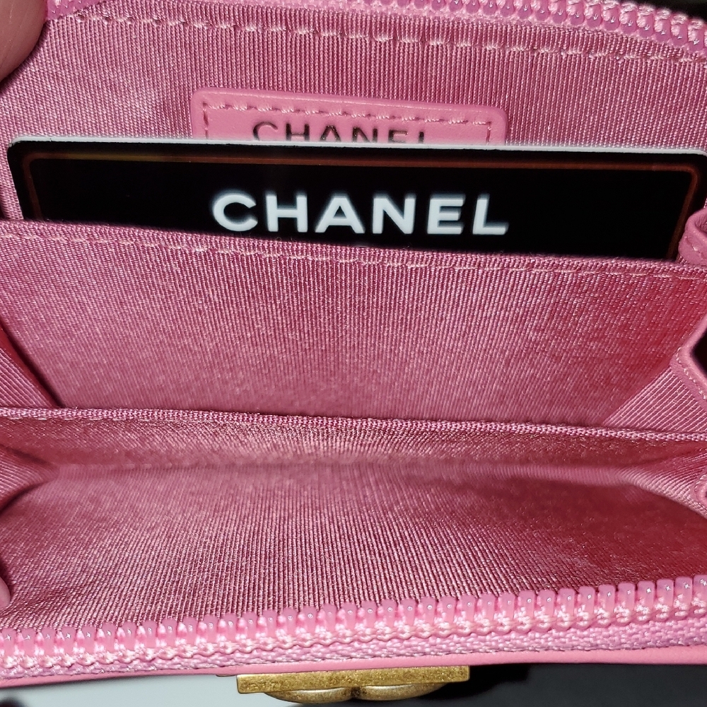 Chanel Pink Quilted Wallet with Gold CC Turn-Lock - Picture 2 of 7